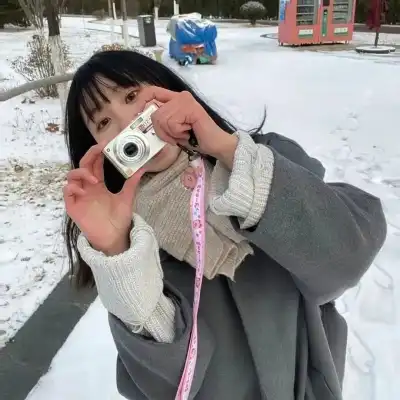 钟由希 钟由希